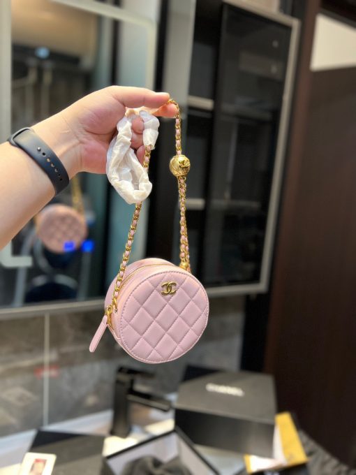 CHANEL round bread