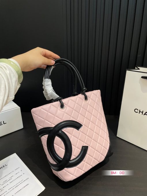 CHANEL tote bag - Image 9