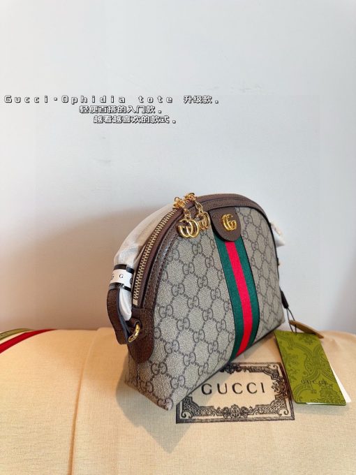 GUCCI shell bag - Image 8