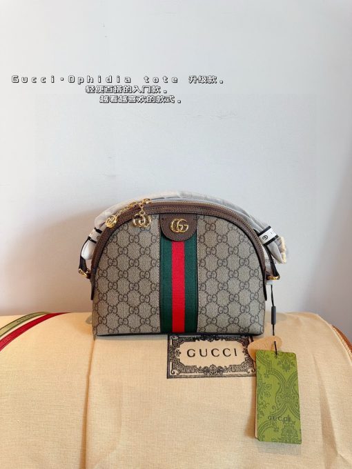 GUCCI shell bag - Image 4
