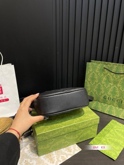 GUCCI camera bag - Image 4