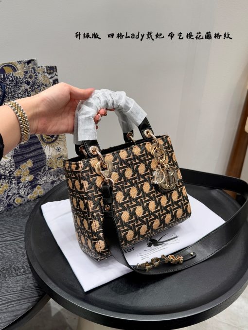DIOR handbag - Image 9