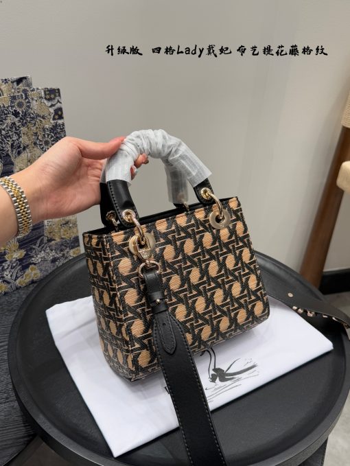 DIOR handbag - Image 7