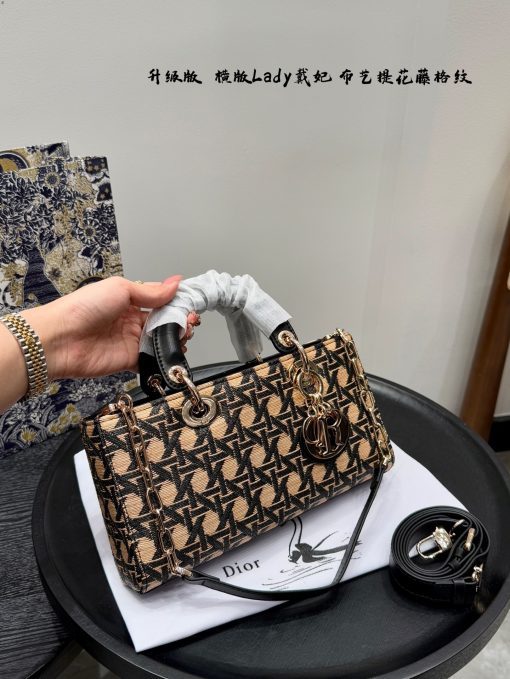 DIOR handbag - Image 9