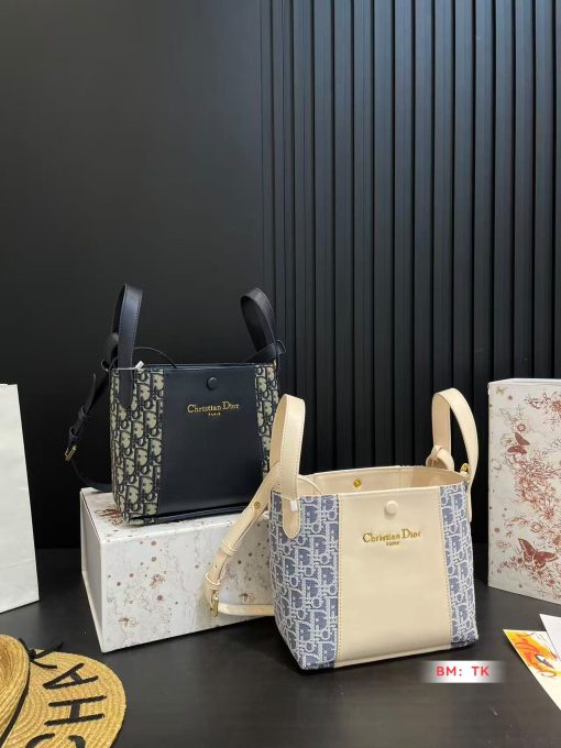 DIOR bucket bag - Image 10