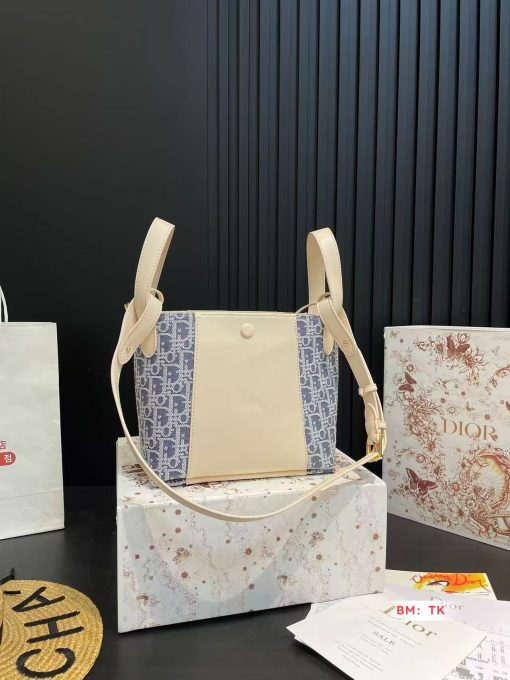 DIOR bucket bag - Image 3