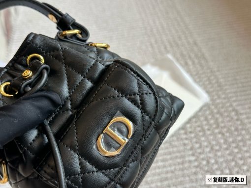 DIOR bucket bag - Image 8