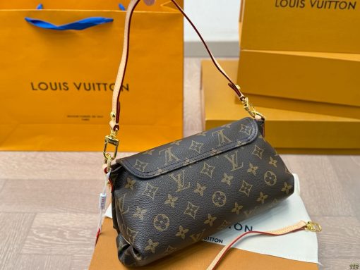 LV underarm bag - Image 3