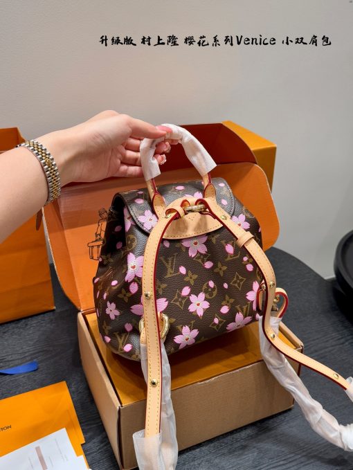 LV backpack - Image 6
