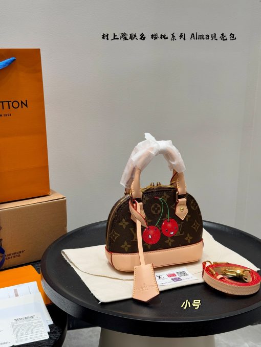 LV shell bag - Image 6