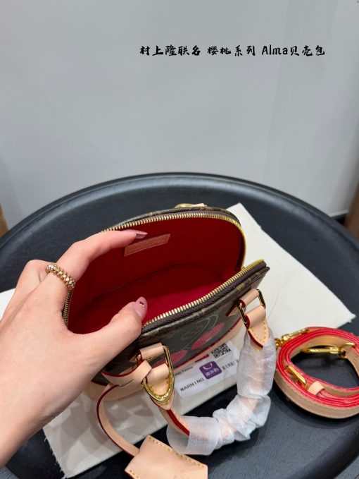 LV shell bag - Image 2