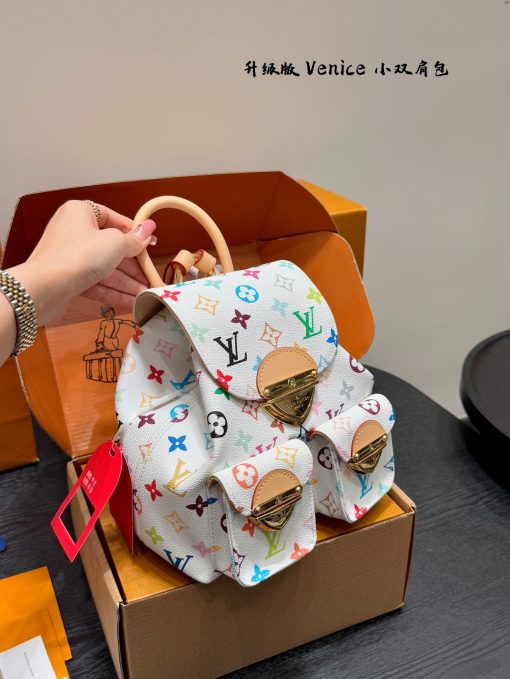 LV backpack - Image 9