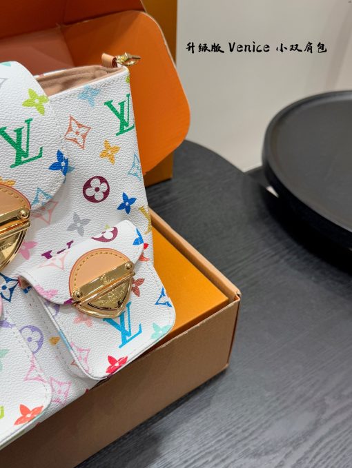 LV backpack - Image 2