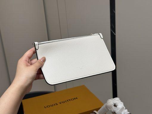LV bucket bag - Image 5