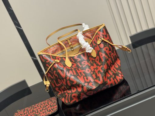 LV shopping bag - Image 6