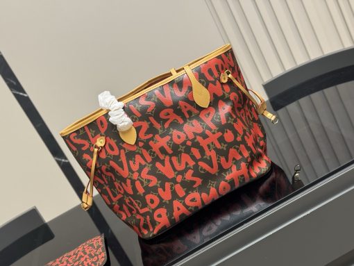 LV shopping bag - Image 4