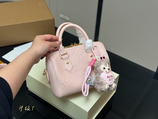 LV pillow bag - Image 9