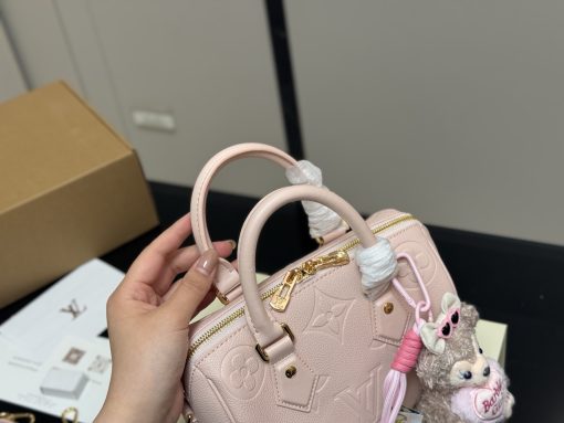 LV pillow bag - Image 8