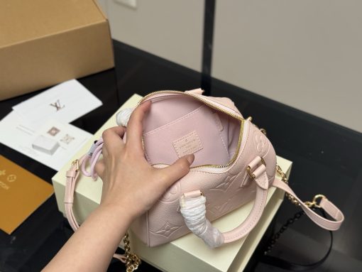 LV pillow bag - Image 7