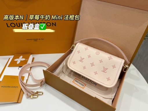 LV baguette bag - Image 6