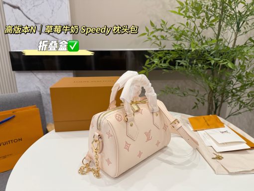 LV pillow bag - Image 9