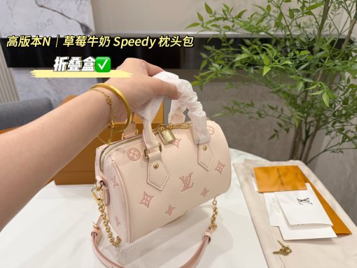 LV pillow bag - Image 8