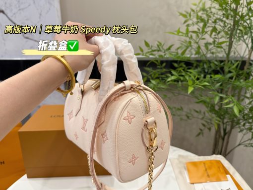LV pillow bag - Image 7