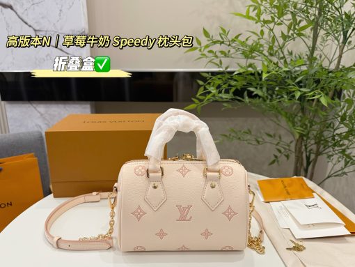 LV pillow bag - Image 5