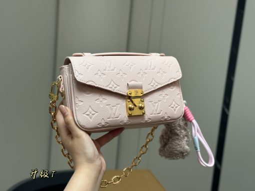 LV messenger bag - Image 2