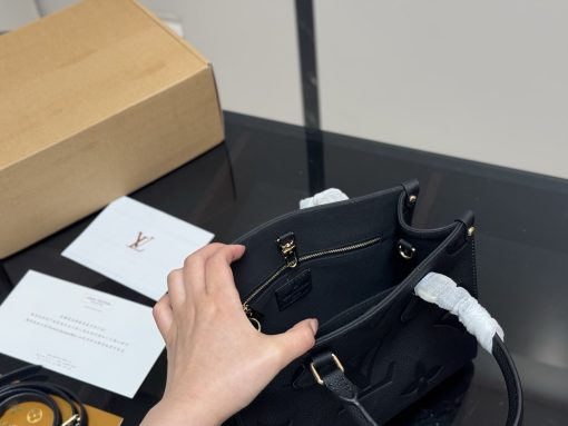 LV shopping bag - Image 7