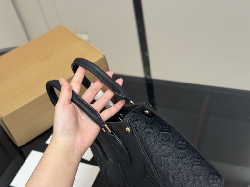 LV shopping bag - Image 4