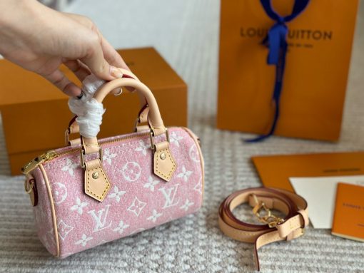 LV pillow bag - Image 4