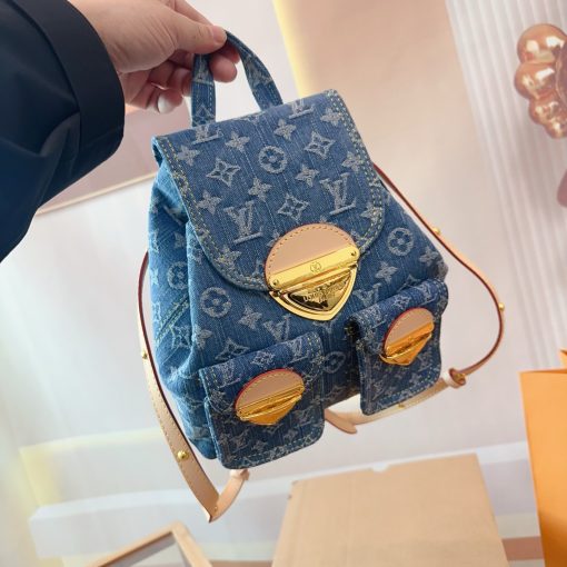 LV backpack - Image 8