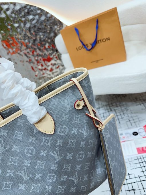 LV tote bag - Image 6