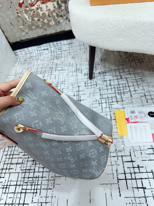 LV tote bag - Image 5