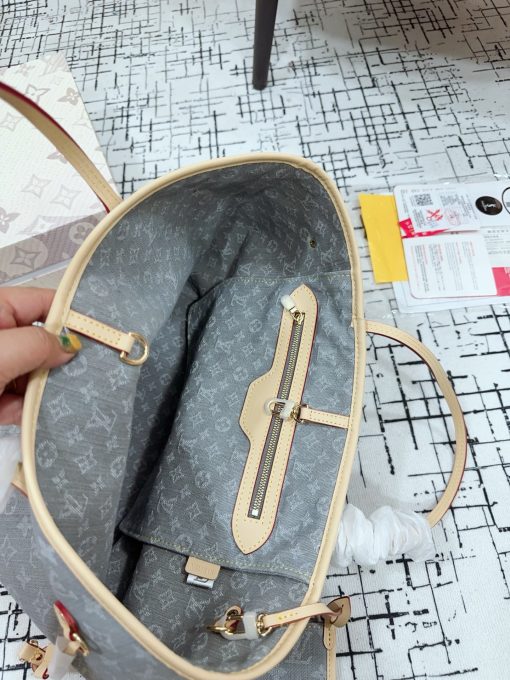 LV tote bag - Image 2
