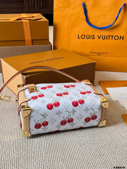 LV soft case - Image 5