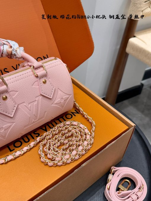 LV pillow bag - Image 7