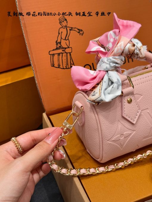 LV pillow bag - Image 6