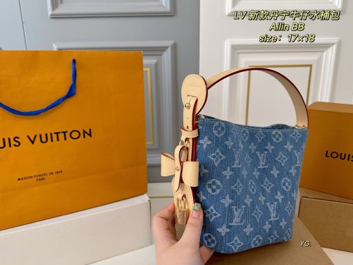 LV bucket bag - Image 7