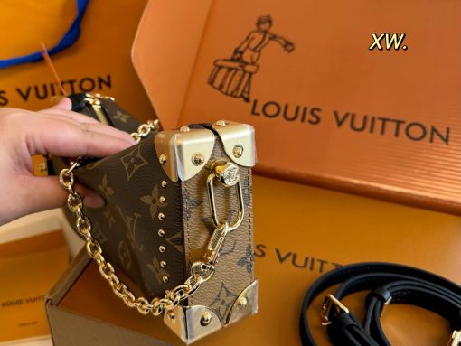 LV soft case bag - Image 6