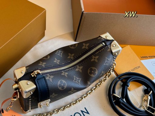 LV soft case bag - Image 5