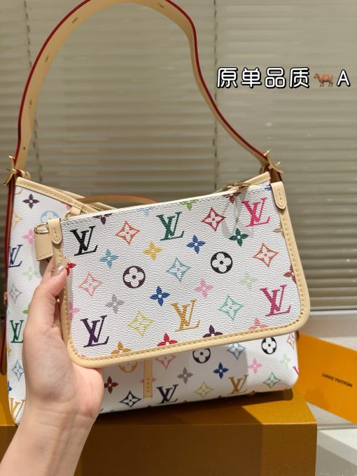 LV Carryall - Image 7