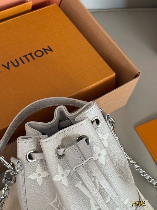 LV bucket bag - Image 8
