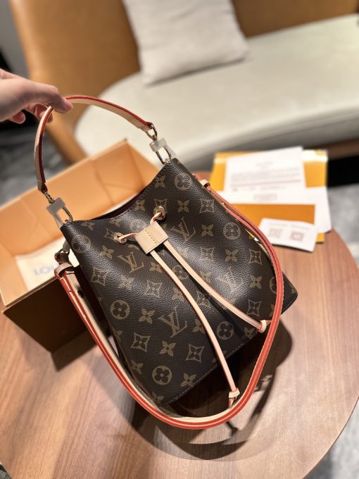 LV bucket bag - Image 6
