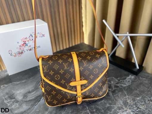 LV crossbody bag - Image 6