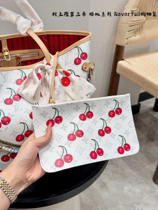 LV shopping bag - Image 5