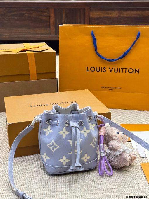 LV bucket bag - Image 6