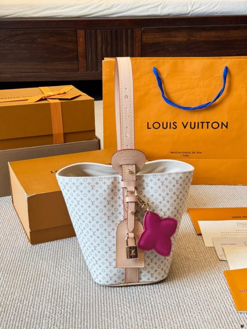 LV All InBB handbag