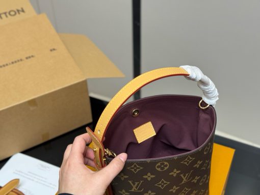 LV bucket bag - Image 7